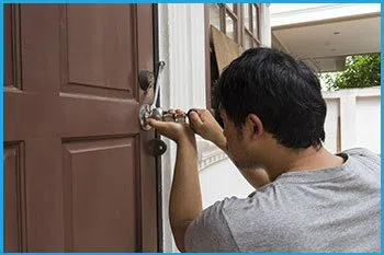 Lock Locksmith Services Winnetka, CA 818-488-2678 - 16-emergency-locksmith-opening