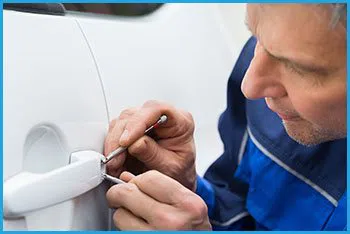 Lock Locksmith Services Winnetka, CA 818-488-2678 - 20-car-locksmith