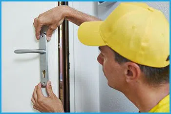 Lock Locksmith Services Winnetka, CA 818-488-2678 - 4-professional-locksmith